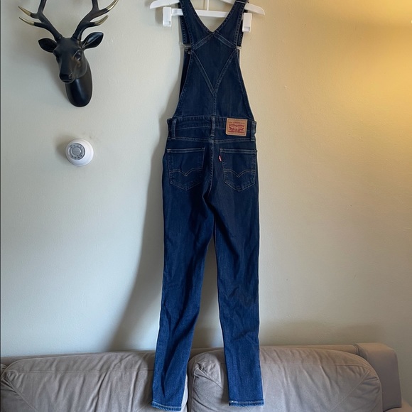 ❌SOLD❌ NWOT Levi’s Overalls - Anthropologie - Picture 5 of 16